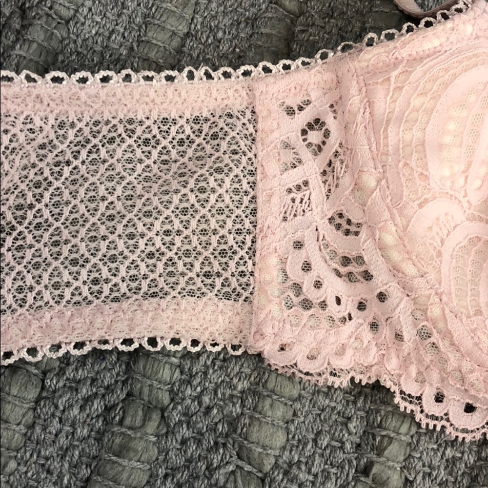 SALE NWT Victoria’s Secret Bra - Picture 5 of 5